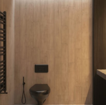Baño con mueble de lavabo y revestimiento de madera hidrófuga fabricados a medida en Málaga